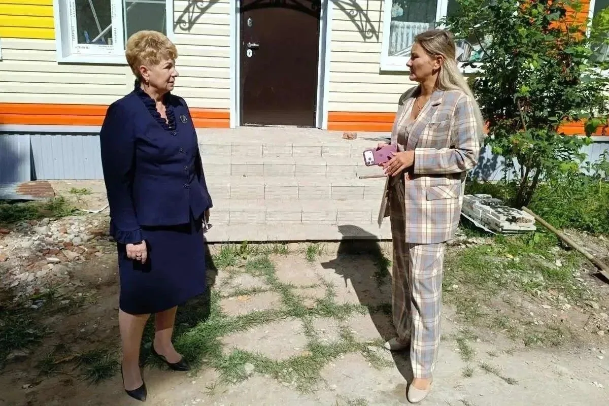 Светлана Грачева , куратор Народной программы, посмотрела, как идёт капремонт детского ...