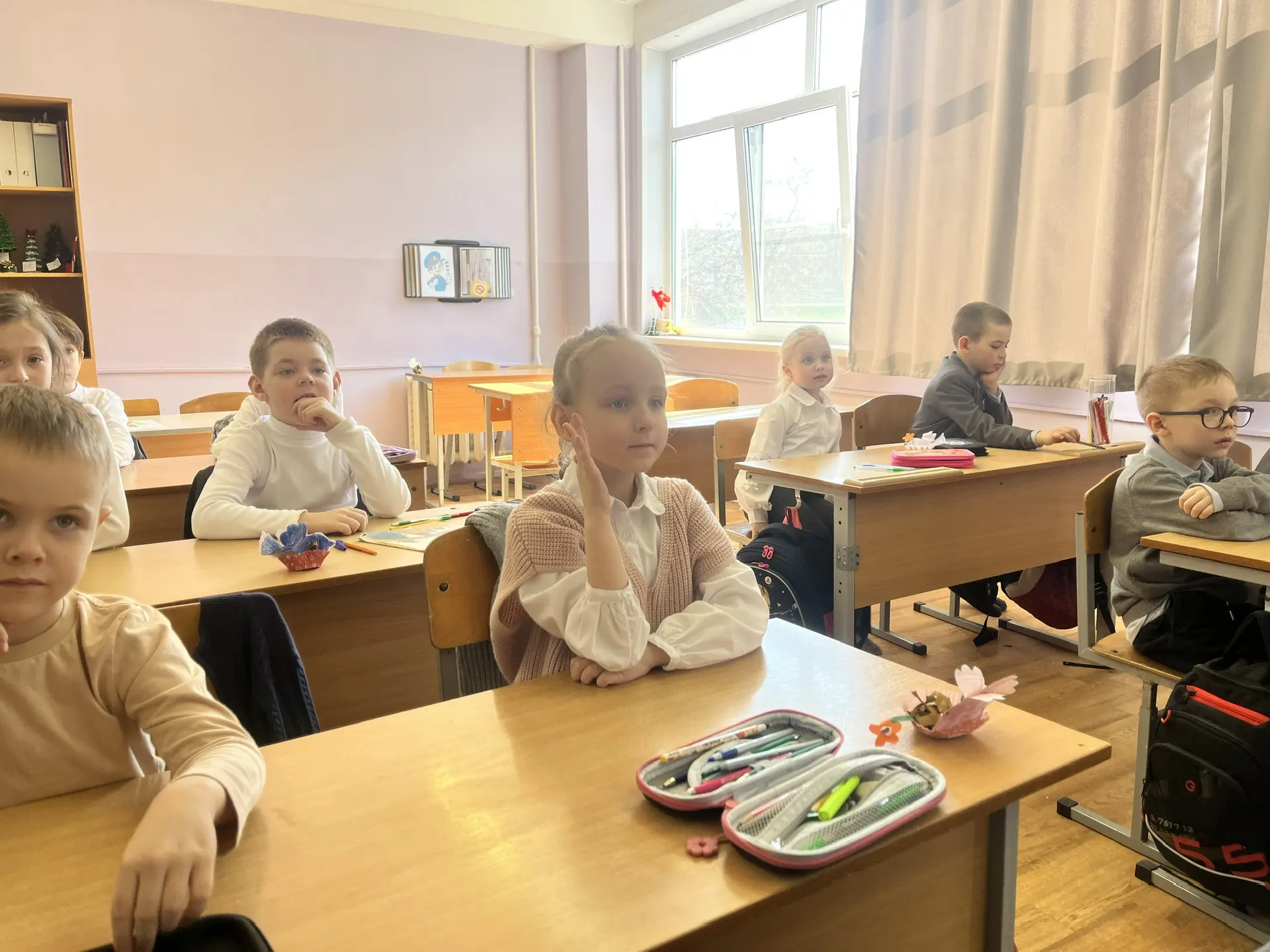 ✨ Разговоры о важном: путешествие в мир театра ✨  В гимназии № 10 прошли тематические классные часы 