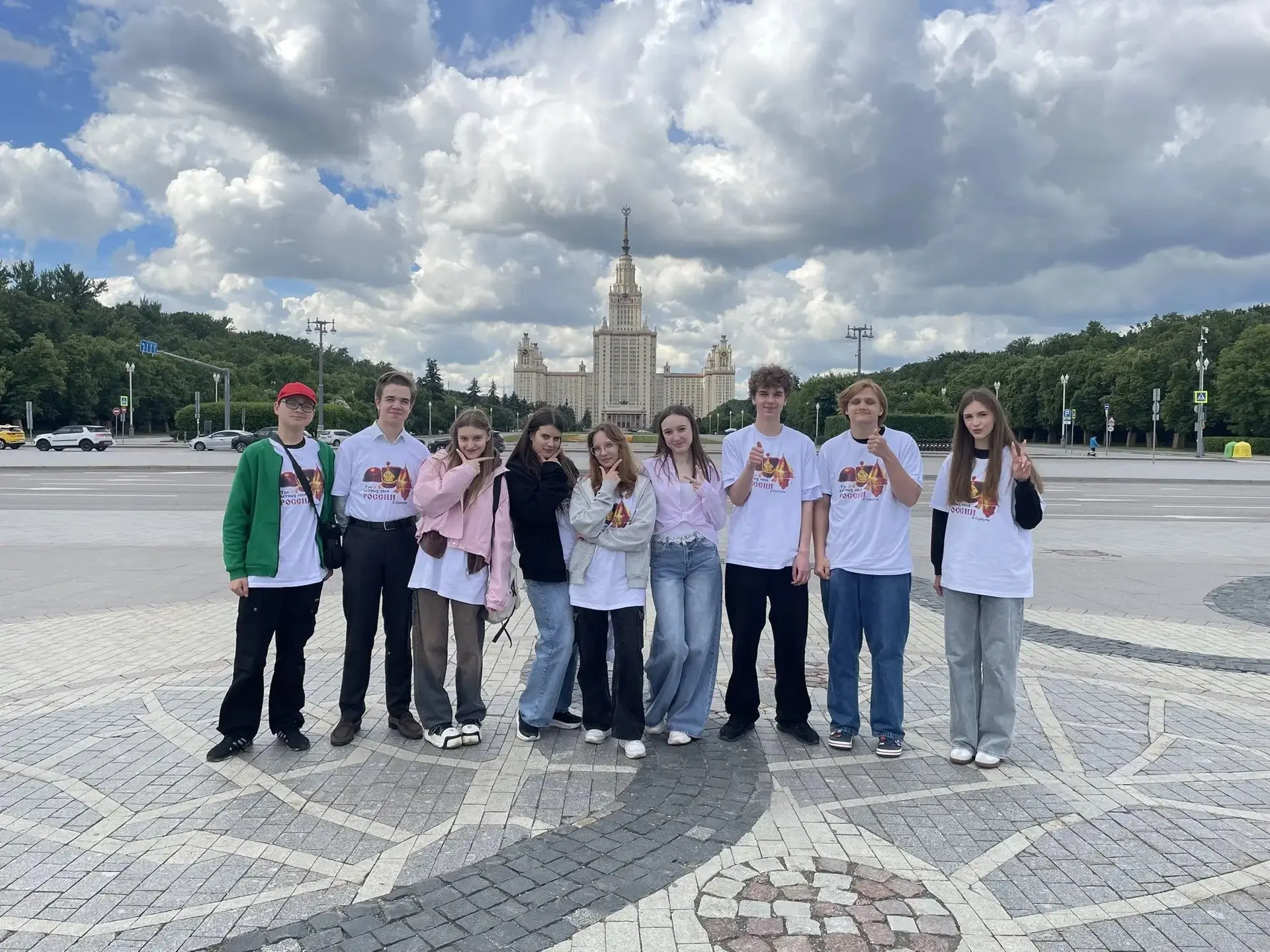 🎖Экскурсионно-образовательная поездка «Три ратных поля России в Сургуте»

⭐Благодаря участию в прое