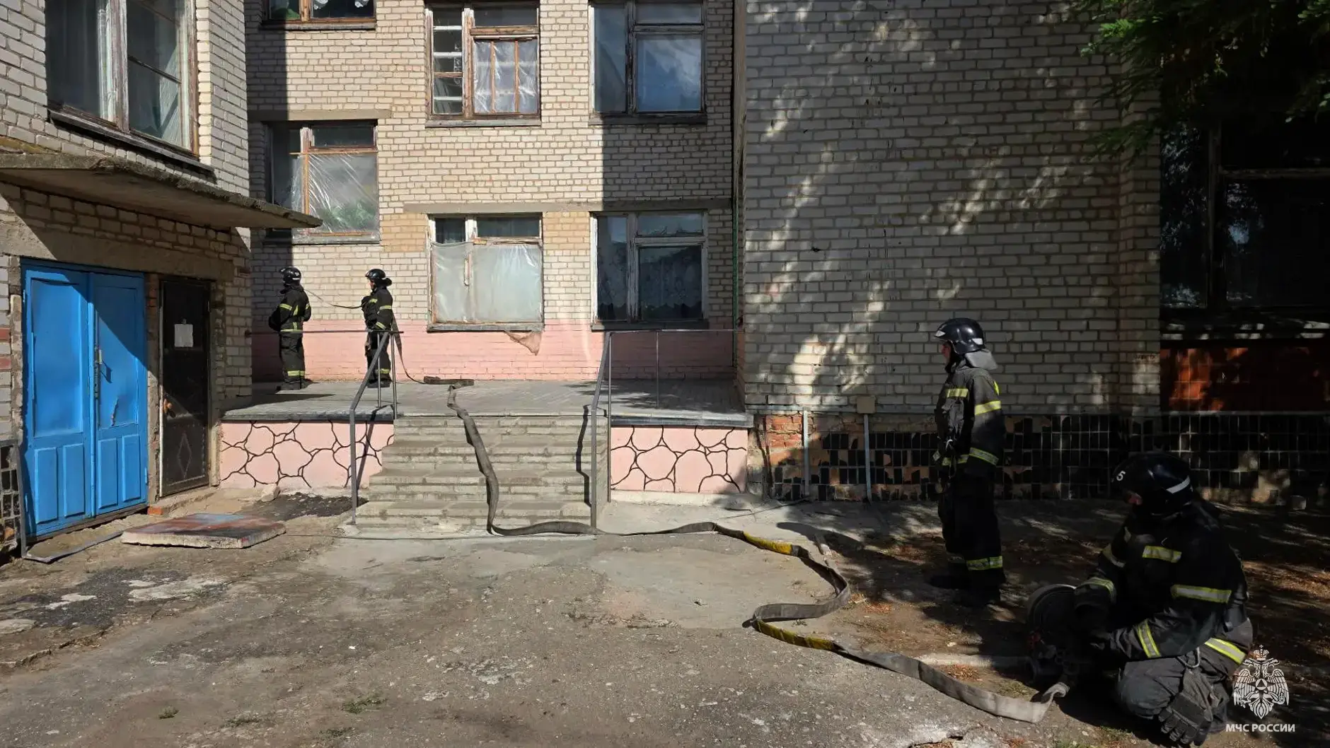 Масштабные учения в школах Запорожской области провели сотрудники МЧС России