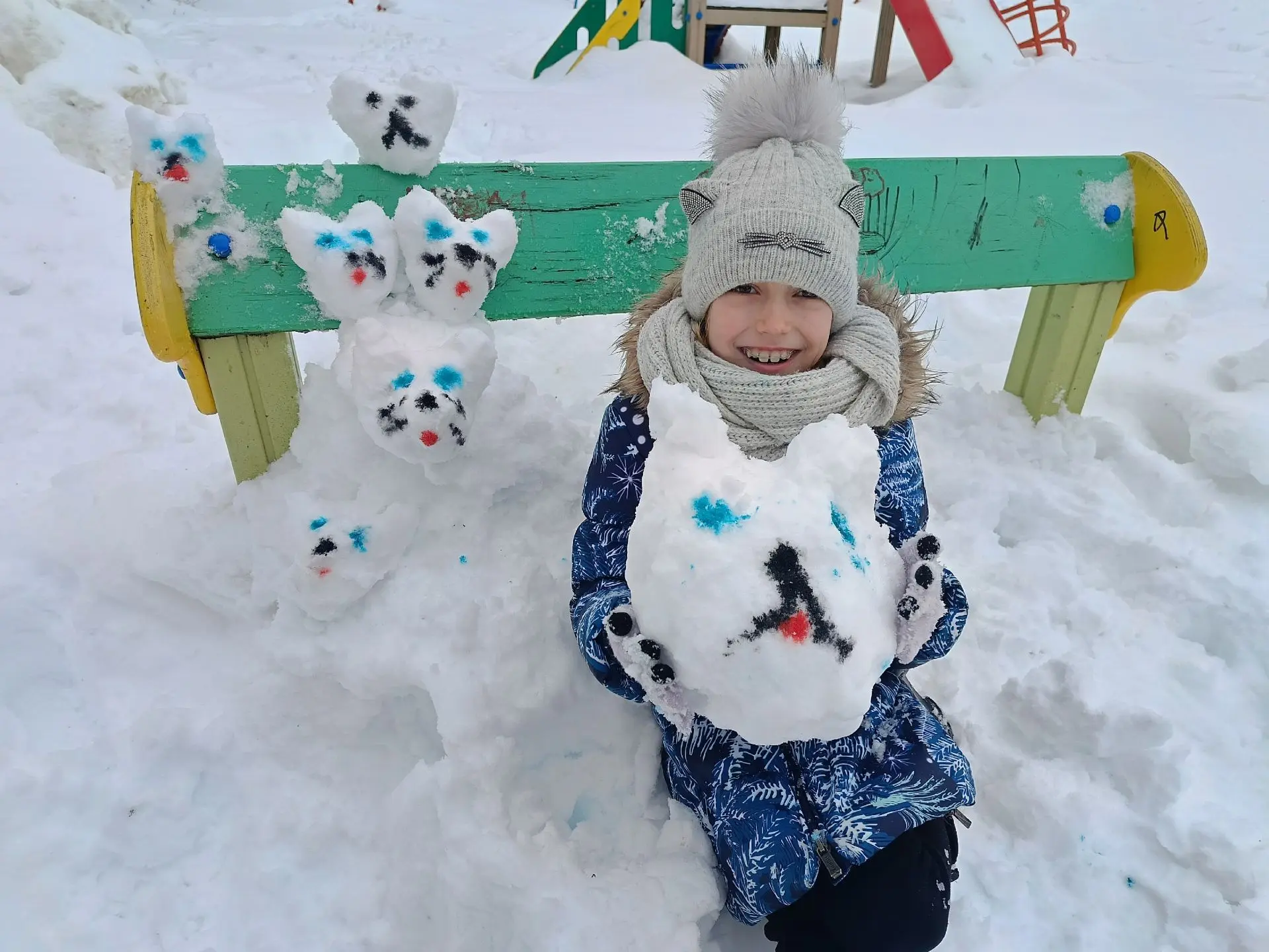 Чей снежок ЭПИК? Начинаем голосование. Голосуем до 8.00 15.02.2026  👍10 👏11 💯12 ♥️13 😍14 🔥15 👑16 ⚡17
