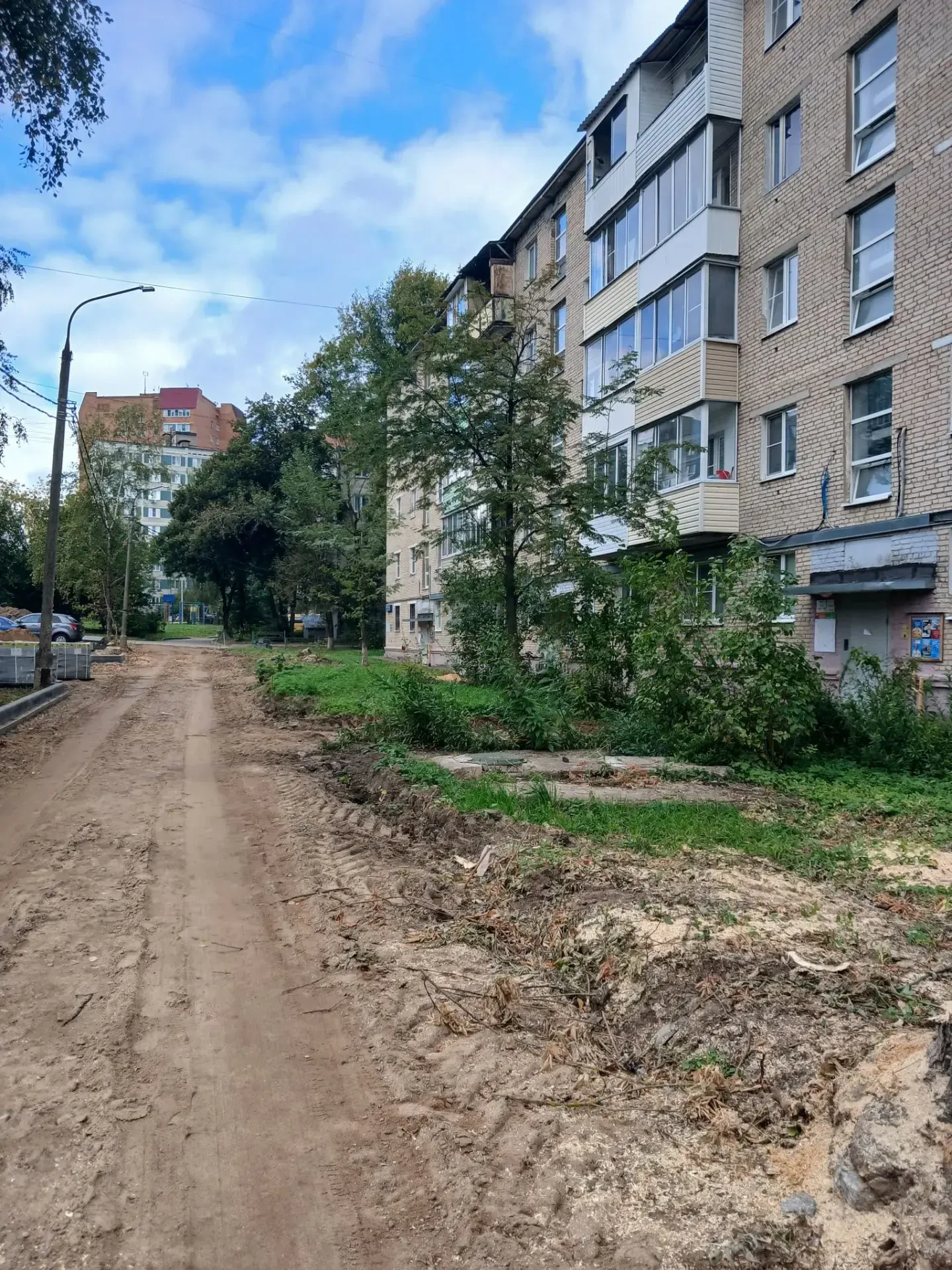 "Добрый день. Проблема с дорогой и на Новоугличском 80 а. Сняли полностью весь асфальт,...