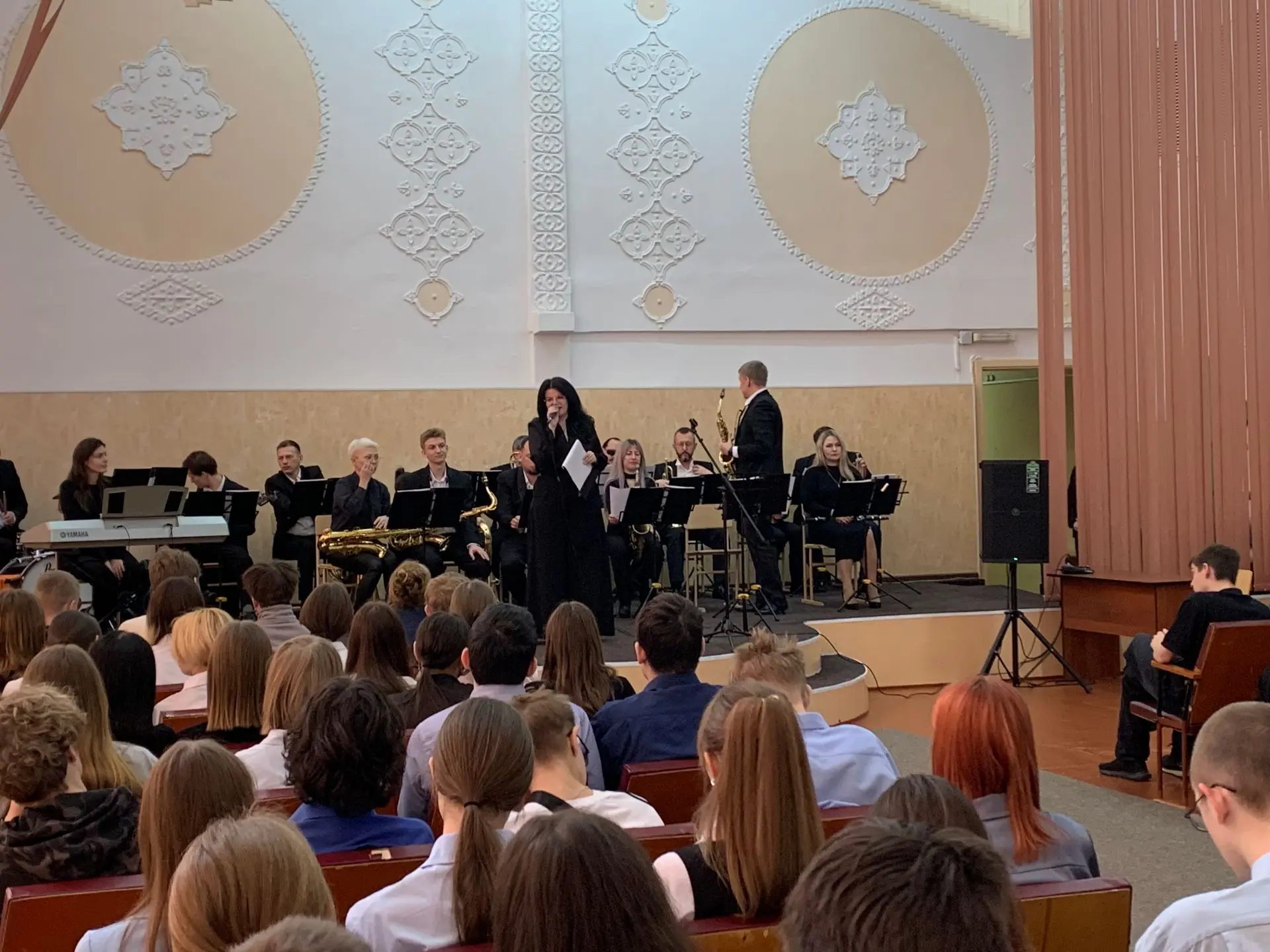 🎺 Концерт государственного джаз-клуба «Геликон» прошёл в нашей школе👏✔️ В рамках программы «Пушкинск