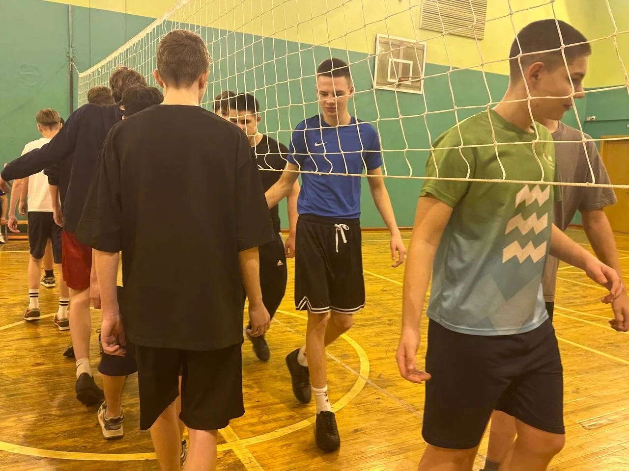 🎄🏐 Новогодний волейбольный переполох в школе! 🏐🎄  На этой неделе нашу школу охватил настоящий нового