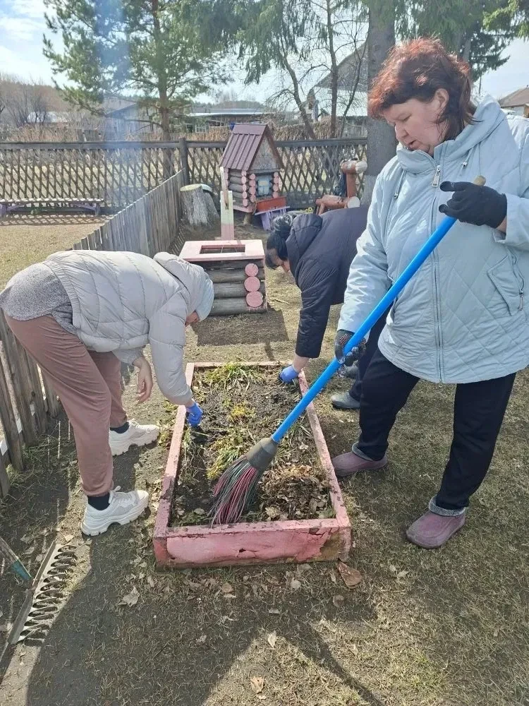 🌿 Вторая весенняя уборка: чистота и порядок в Муромцевском детском саду № 8