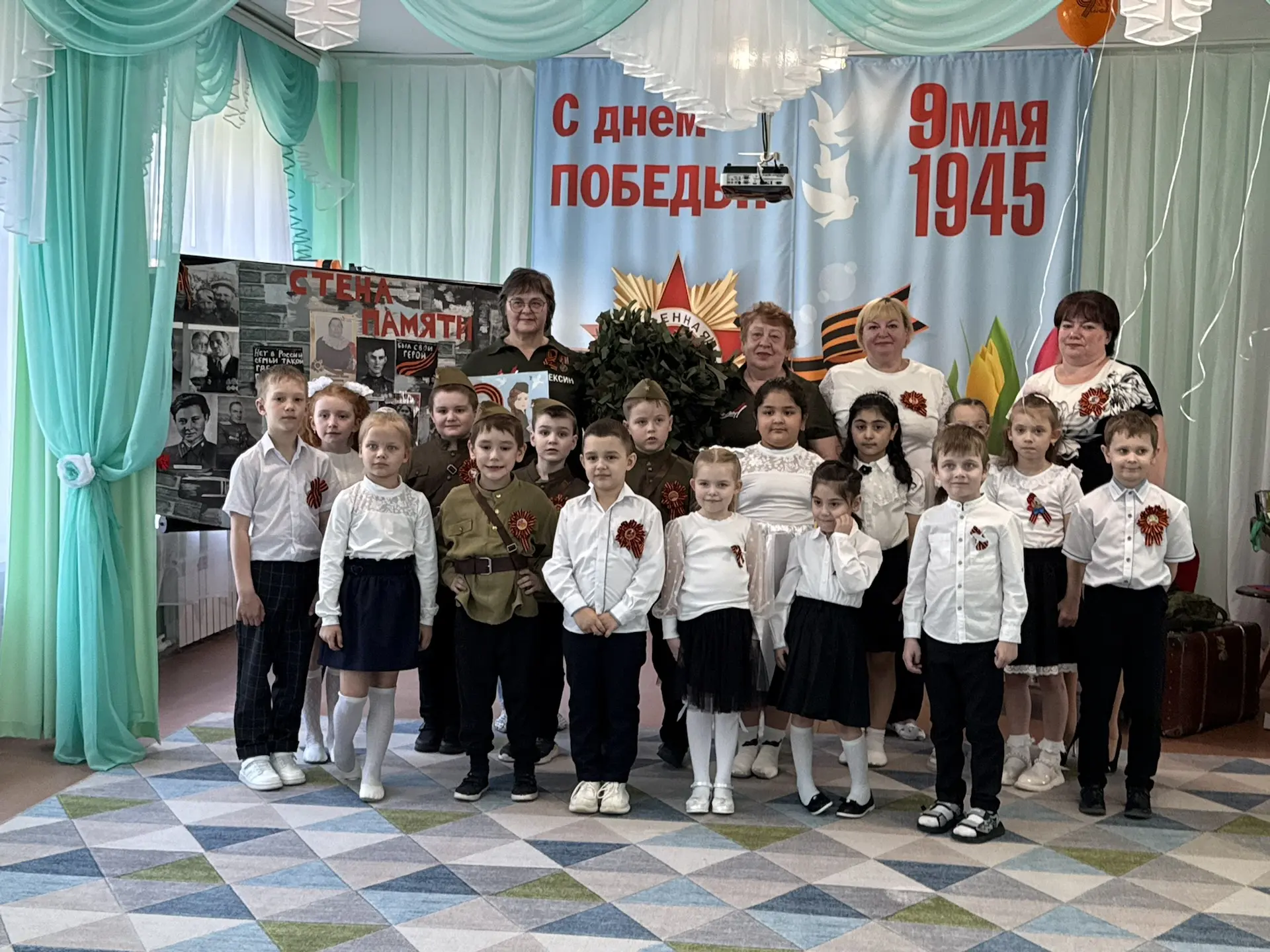 🎖️ Музыкальный праздник, посвящённый Дню Победы
Сегодня в нашем детском саду прошёл торжественный м