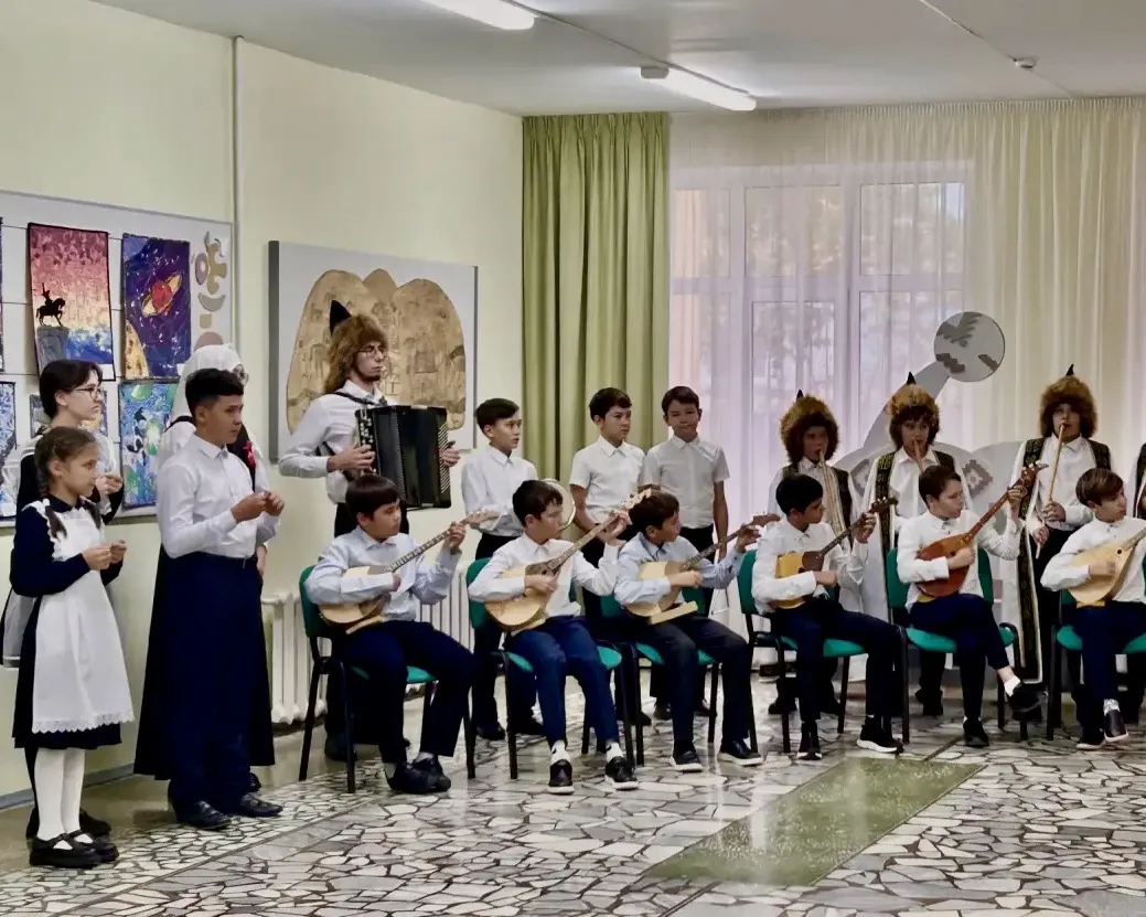 В башкирском лицее №136 Уфы открыли кабинет «Курай» 👏