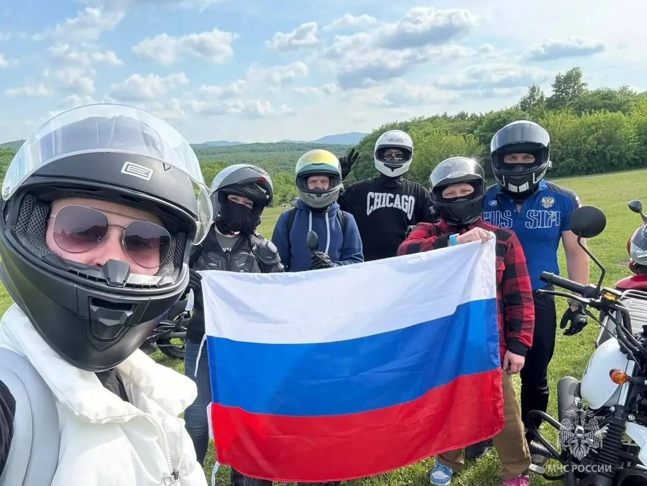 Мотопробег единства прошел в Хабаровске

Колонну байкеров организовали члены Молодёжного совета ГУ М