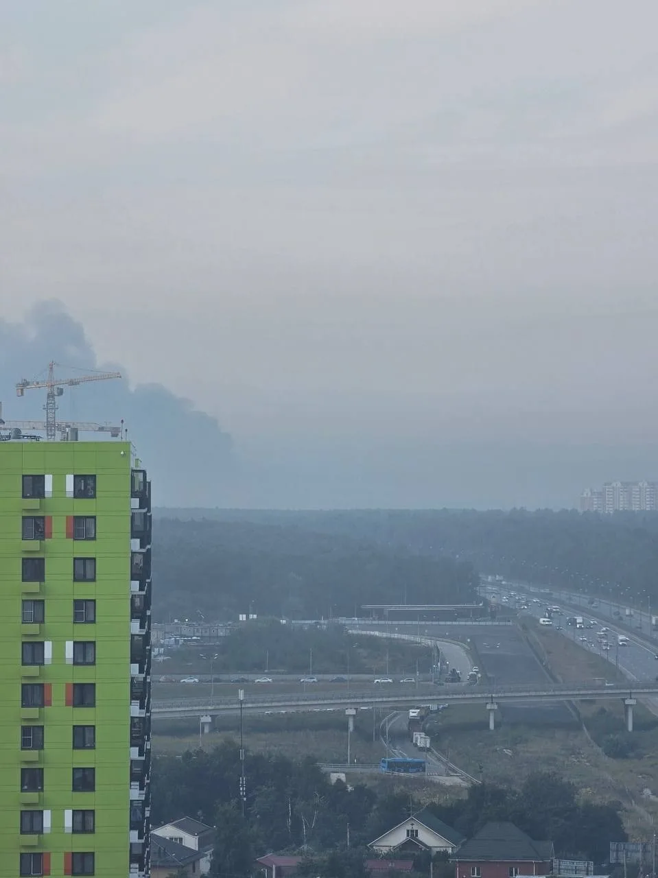 💨 Причина сильного запаха в Дрожжино — пожар в Коледино.

Крупный пожар, произошедший после атаки Б