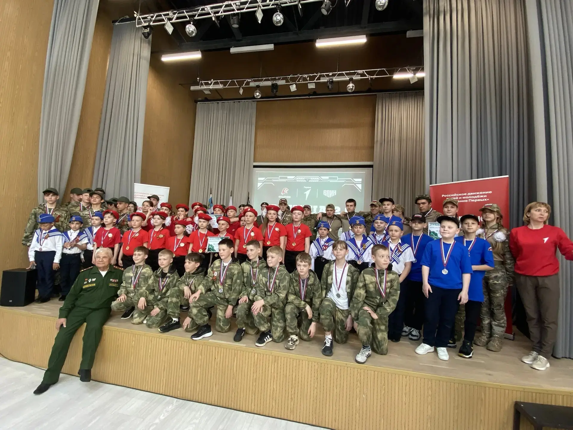 🗓 В преддверии Дня Победы в нашей школе состоялось торжественное вручение паспортов!  Главный докуме