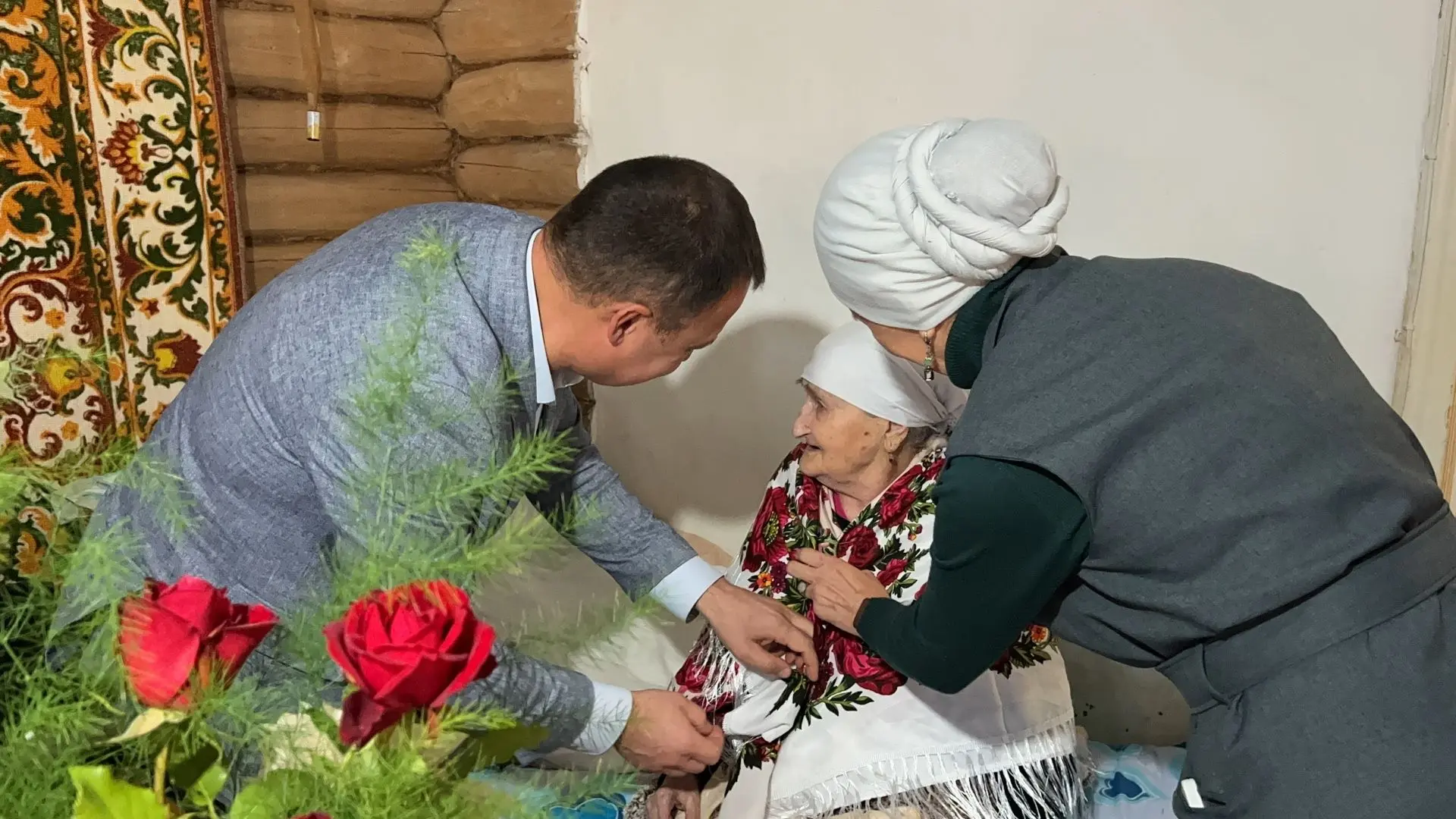 Татарстанның иң өлкән кешесенә — 107 яшь!