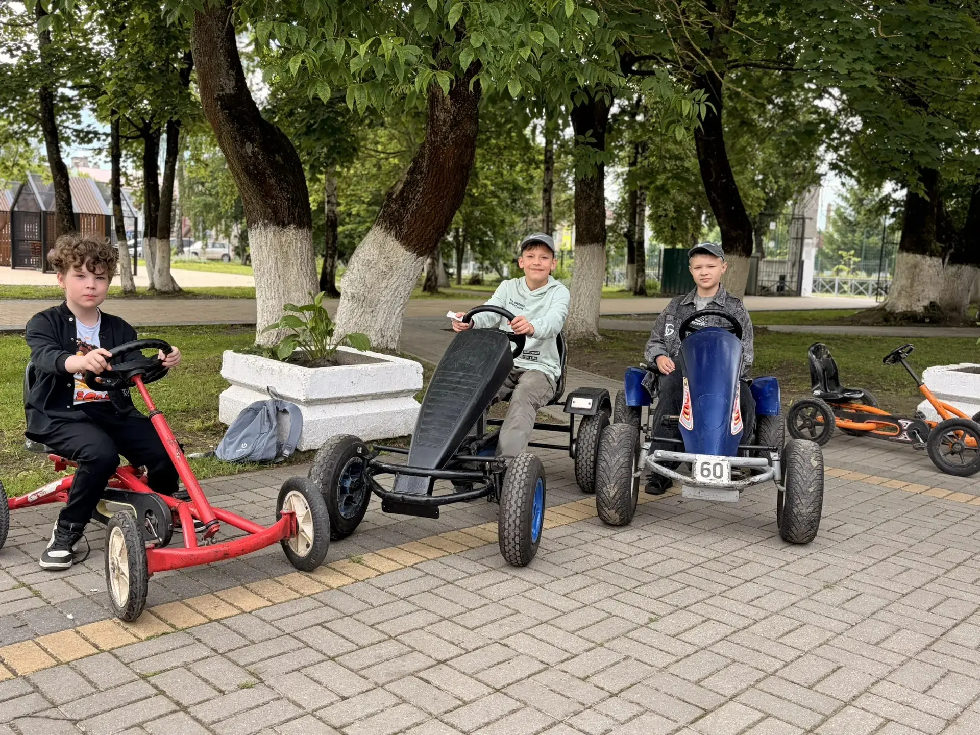 🌞 День в летнем школьном лагере «Время первых: Найди призвание»! 🌞
Утро в нашем лагере всегда начи