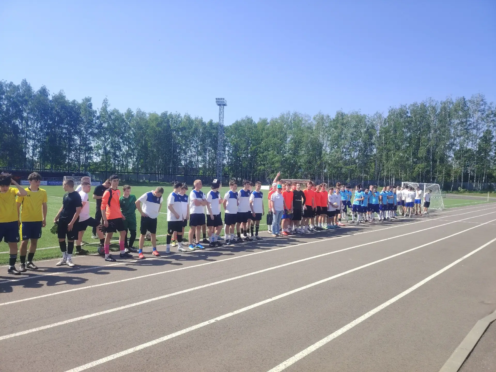 На пьедестале почёта 🏆  Команда студенческого спортивного клуба "Импульс" Пензенского колледжа инфор