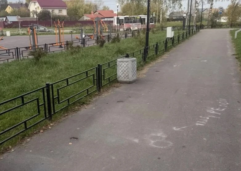 ❗ В Коврове вандалы украли скамейки в сквере на ул. З. Космодемьянской