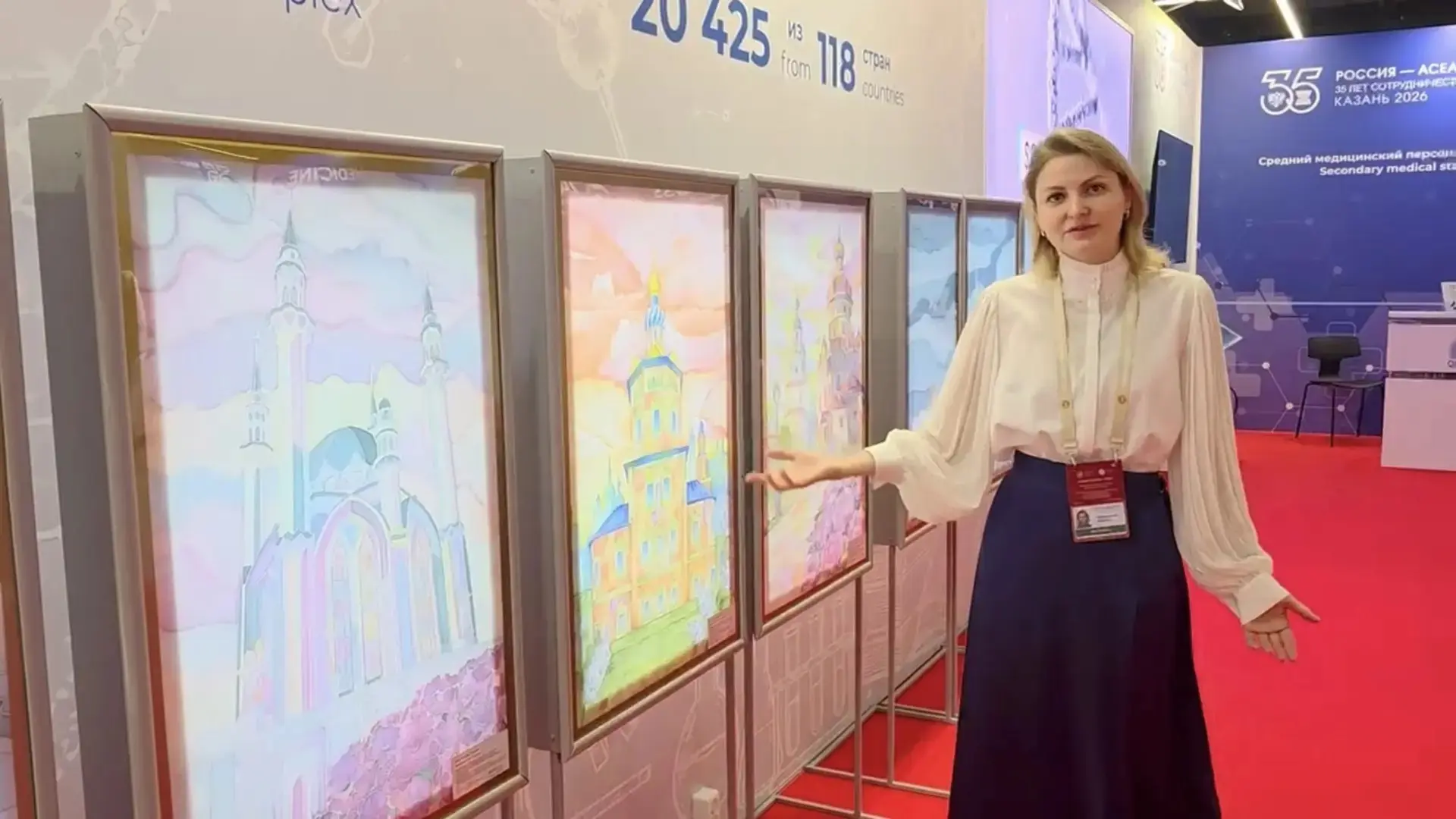 🎨 Студенты КФУ представили свои работы гостям саммита Россия – АСЕАН