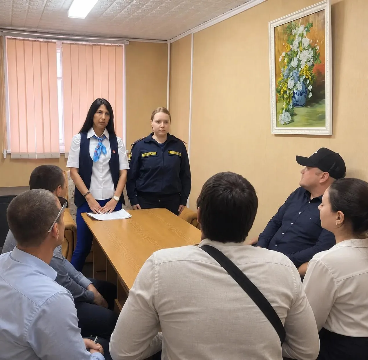 👩‍🏫 Специалисты Кадрового центра по Волжскому и Фрунзенскому районам совместно с сотр...