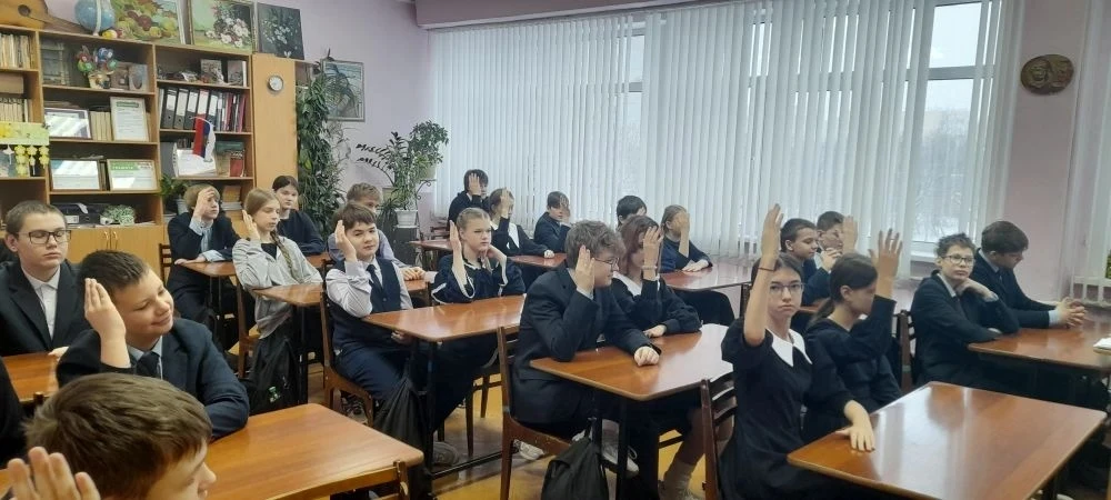 🌟 Сегодня в 7 «В» классе прошла увлекательная беседа о правах потребителя! 💡  Ребята узнали: ✅ что т