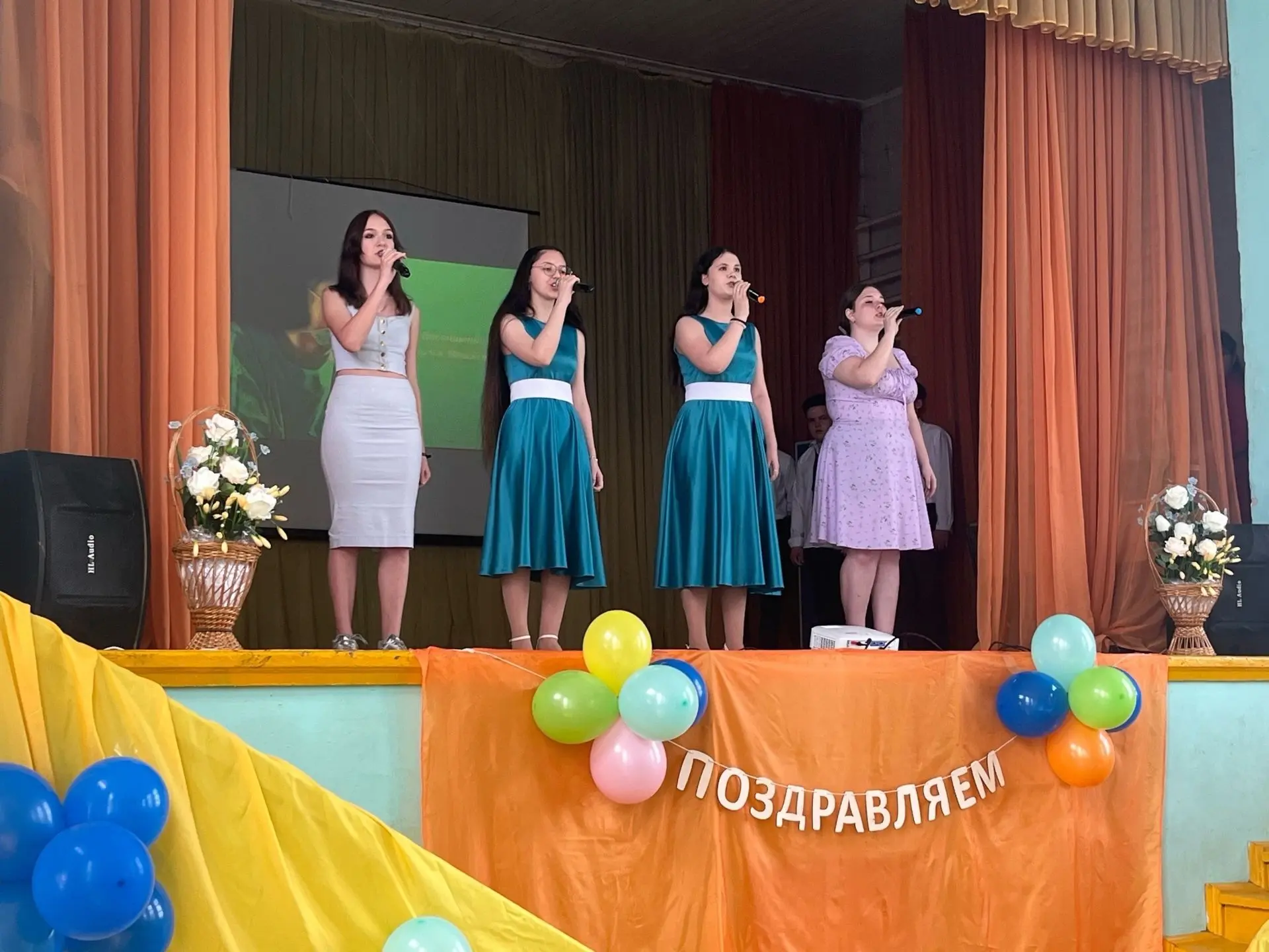 Концерт ко Дню медсестры в Бутурлиновском медицинском колледже: тепло, трогательно, от ...