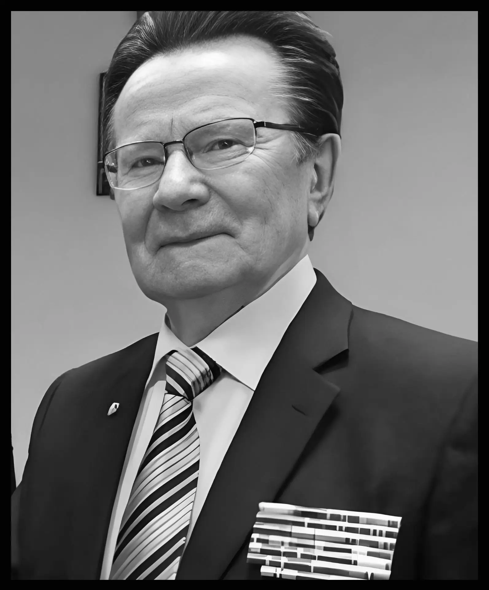 Утрата: ушел из жизни генерал-майор милиции в отставке Анатолий Александрович Торопов

УМВД России п