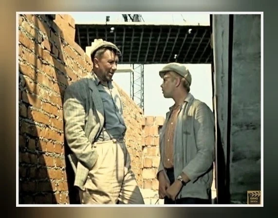 - Слушай, у вас на стройке несчастные случаи были?