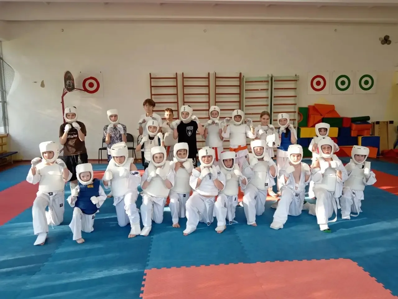🥋В секции каратэ прошёл "День кумитэ". Учебно-тренировочные поединки проводятся с цель...