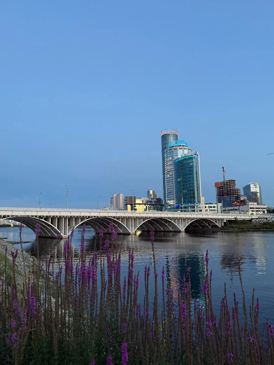 Вечер радует прекрасными видами 🌃