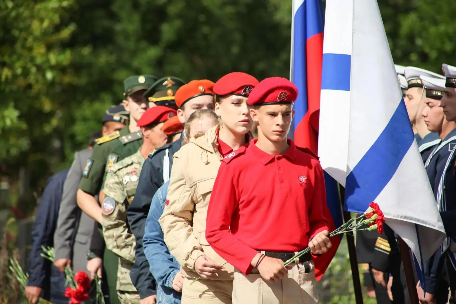 12 августа 2026 года  Кухарук Владислав с сотрудниками Патриотического центра Дома моло...