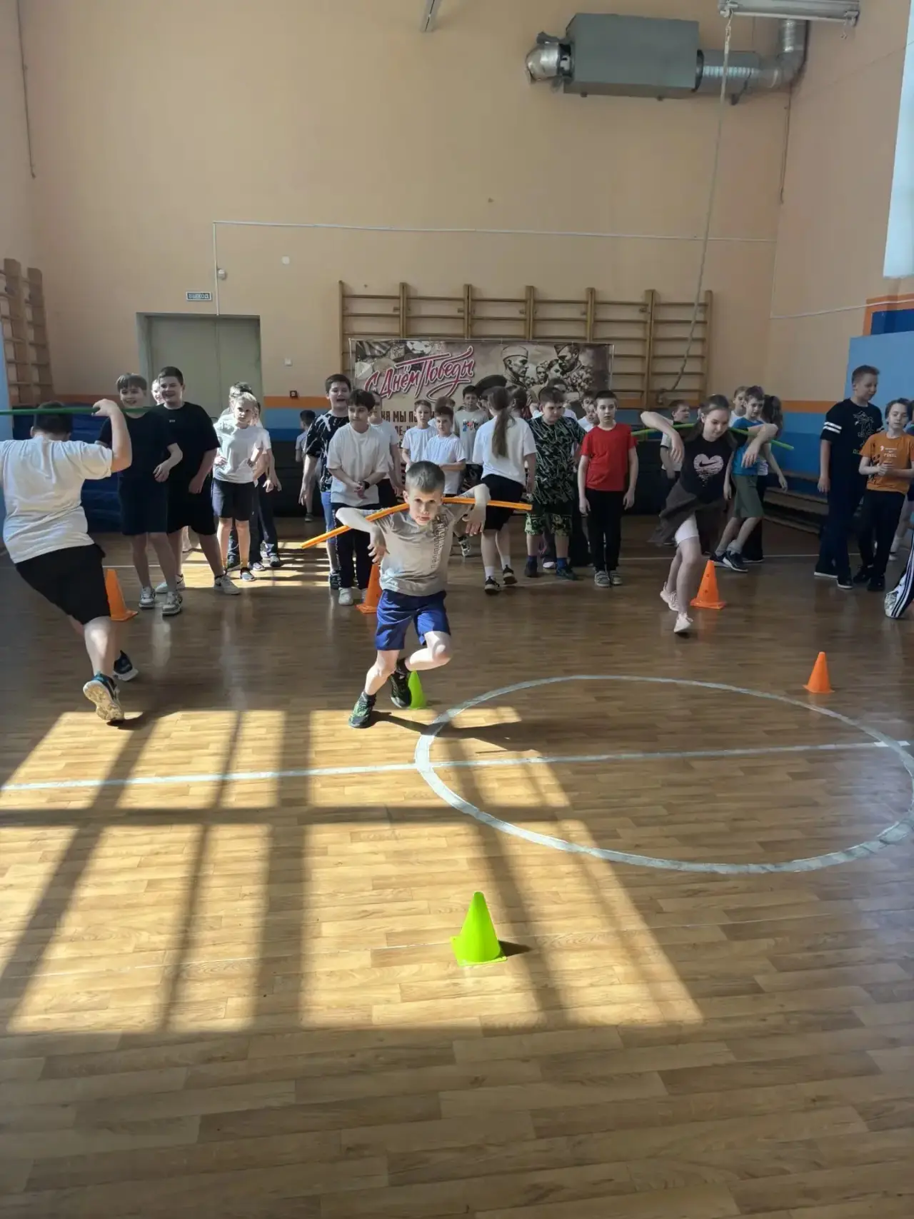 81 год отделяет нас от Великой Победы, но память о ней живёт в сердцах юных поколений. В лицее прошл