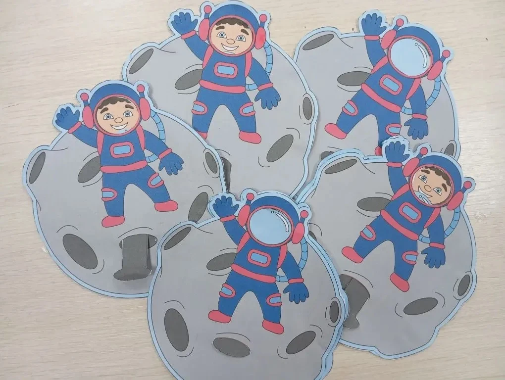🚀 Космос не терпит пустоты, а наша школа — бездействия! 🌟 Знаете, что сближает первоклашек и старшек