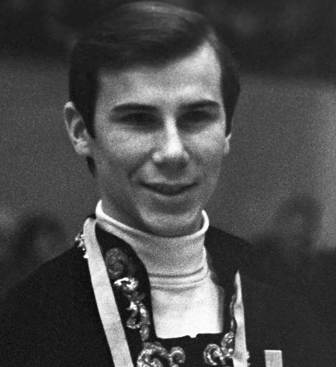 ⛸️ Чемпион СССР по фигурному катанию

16 июня 1952 года в Ленинграде родился советский фигурист Алек