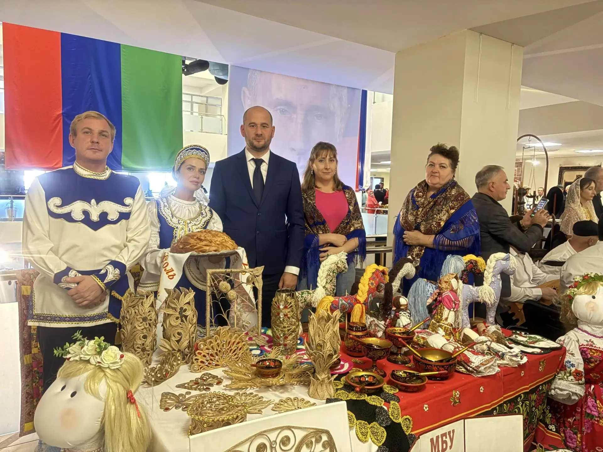 Делегация из Кизляра во главе с руководителем города Иваном Лазурковым приняла участие ...