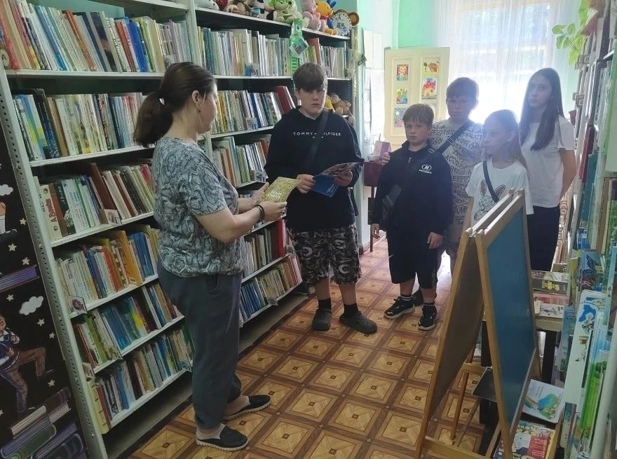 24 июня в Серафимовской сельской детской библиотеке к Международному дню борьбы со злоупотреблением 