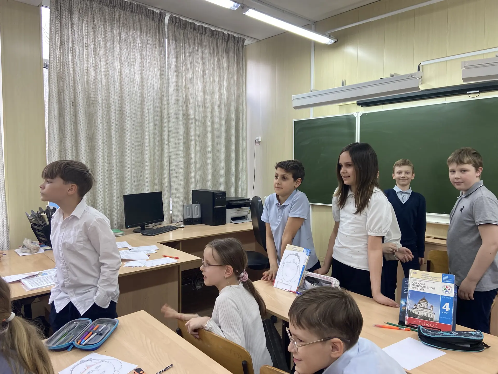 🎨 НЕДЕЛЯ ПСИХОЛОГИИ В МОУ СОШ №12: МАЛЕНЬКИЕ ГЕРОИ БОЛЬШИХ ЭМОЦИЙ  Друзья, наша Неделя психологии до