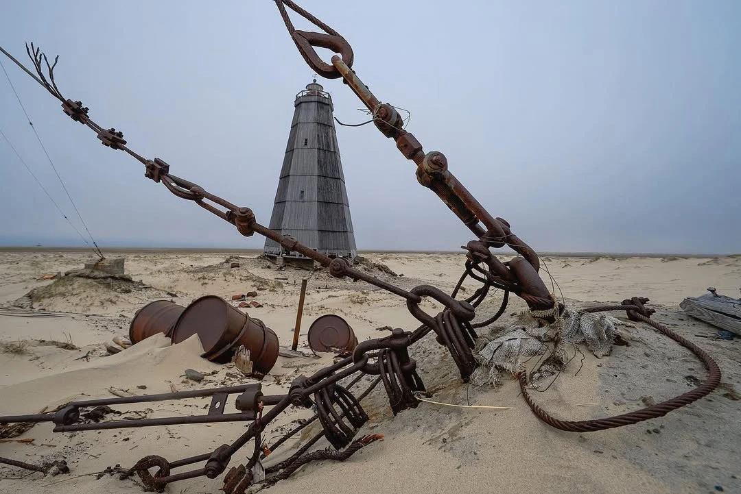 🌊 Ходовариха: исчезнувший посёлок на краю Печорского моря

На полуострове Русский Заворот, в 186 ки