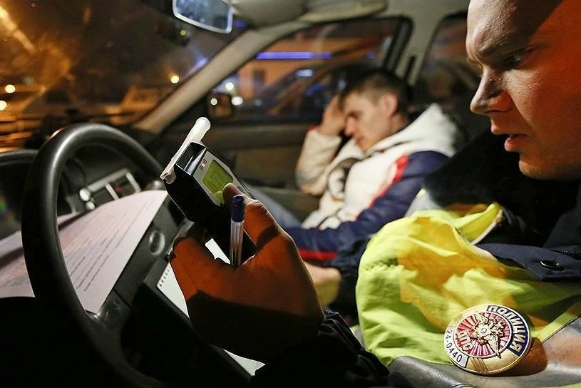 Липчанин в 19 лет снова попался пьяным за рулём

В Липецкой области осудили 19-летнего водителя за п