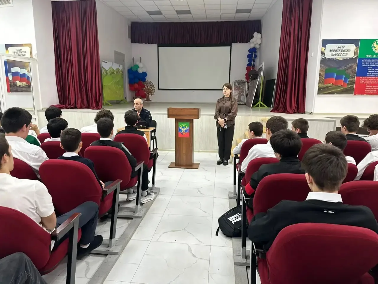 Безопасность начинается с разговора🛡️
