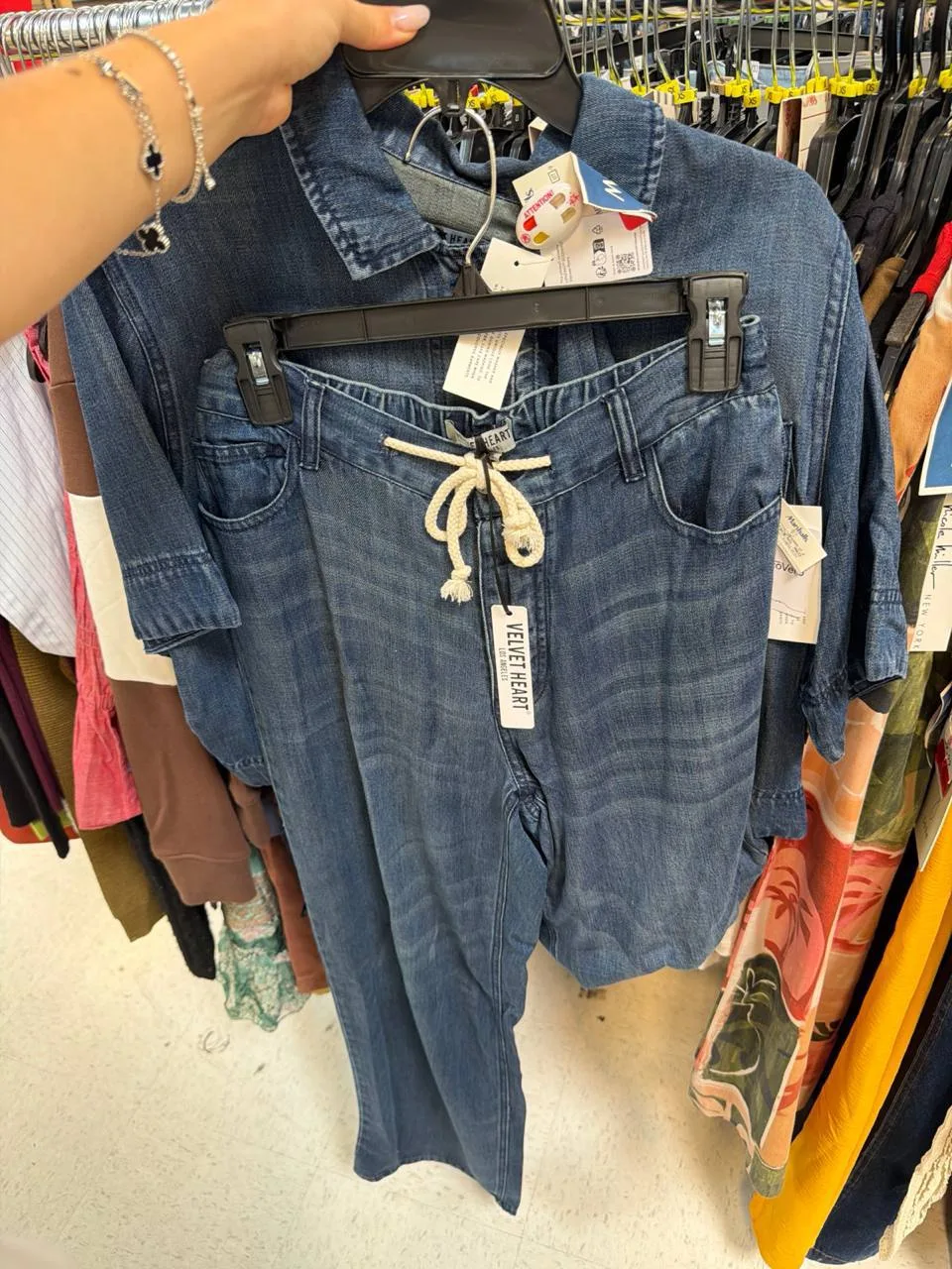 XS