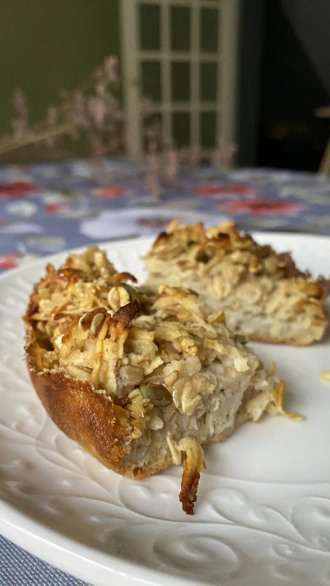 Мои эксперименты с червивыми яблоками оказались успешными 💛