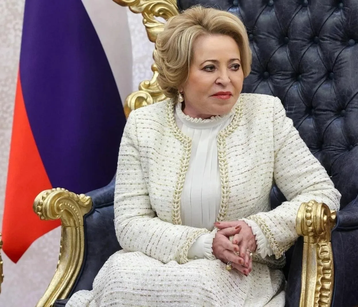 Спикер Совета Федерации Валентина Матвиенко призвала россиян не ютиться в квартирах, а строить прост