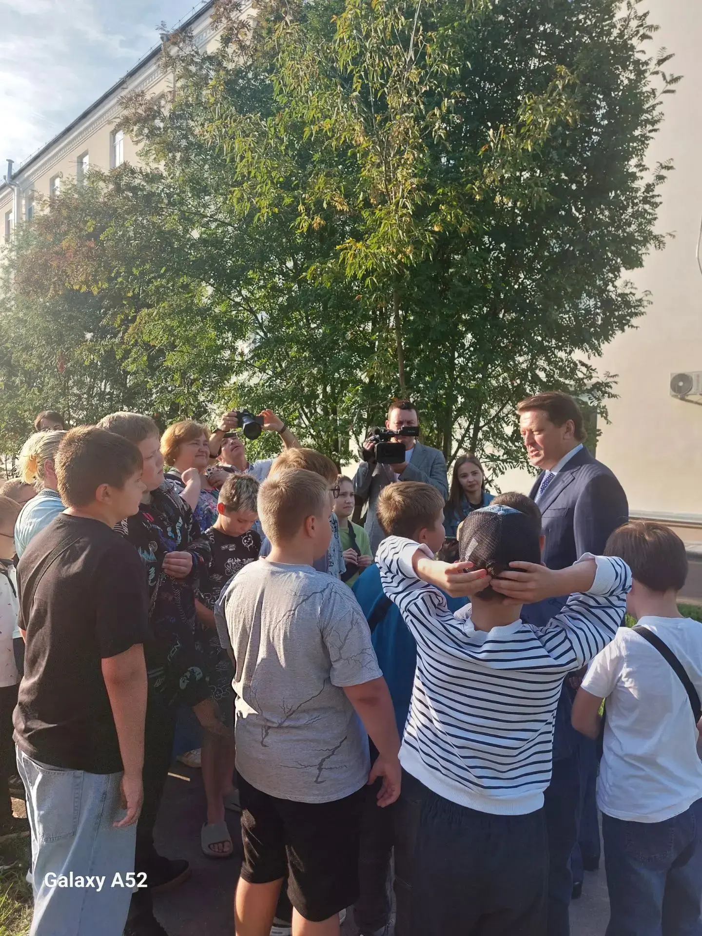 Вчера, наши ребята участвовали в празднике открытия новой библиотеки в нашем районе, го...