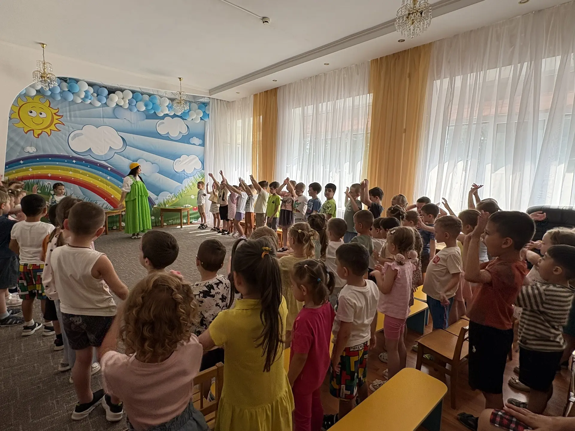 8 июля в нашем детском саду прошел праздник, посвященный Дню Семьи, Любви и Верности🌼.

В этот день