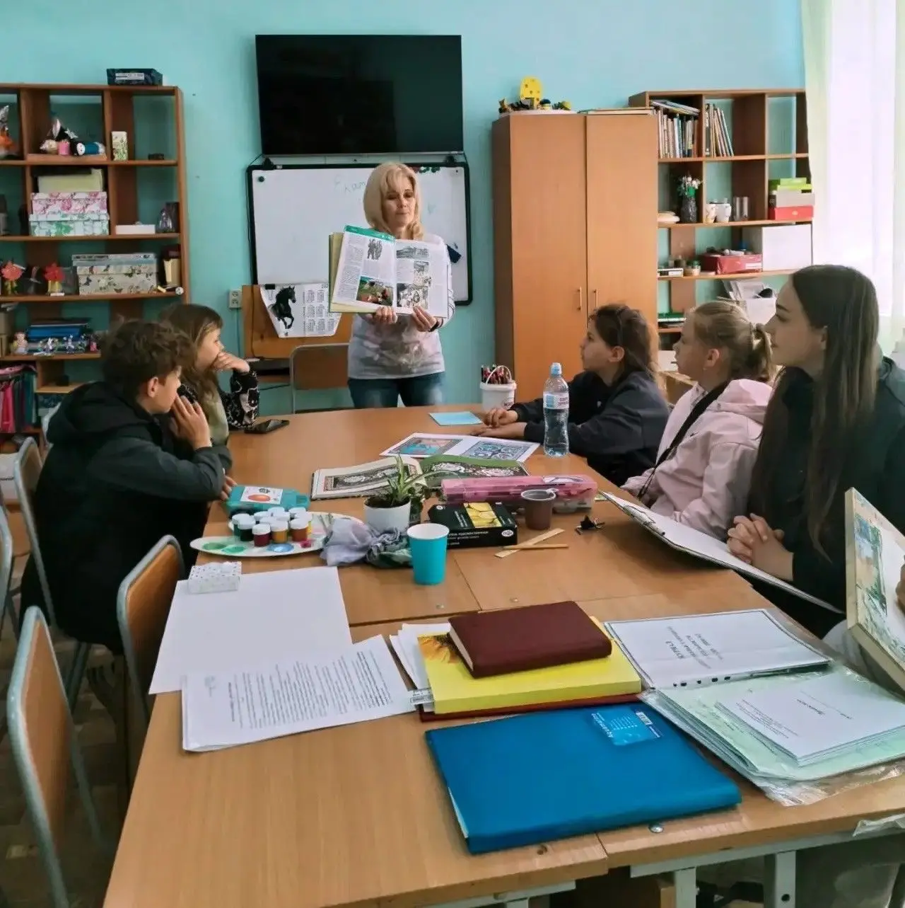 🎨Культурная суббота для подростков: краеведческий час «Костюм орочей — наследие веков».
  
📅18 июл