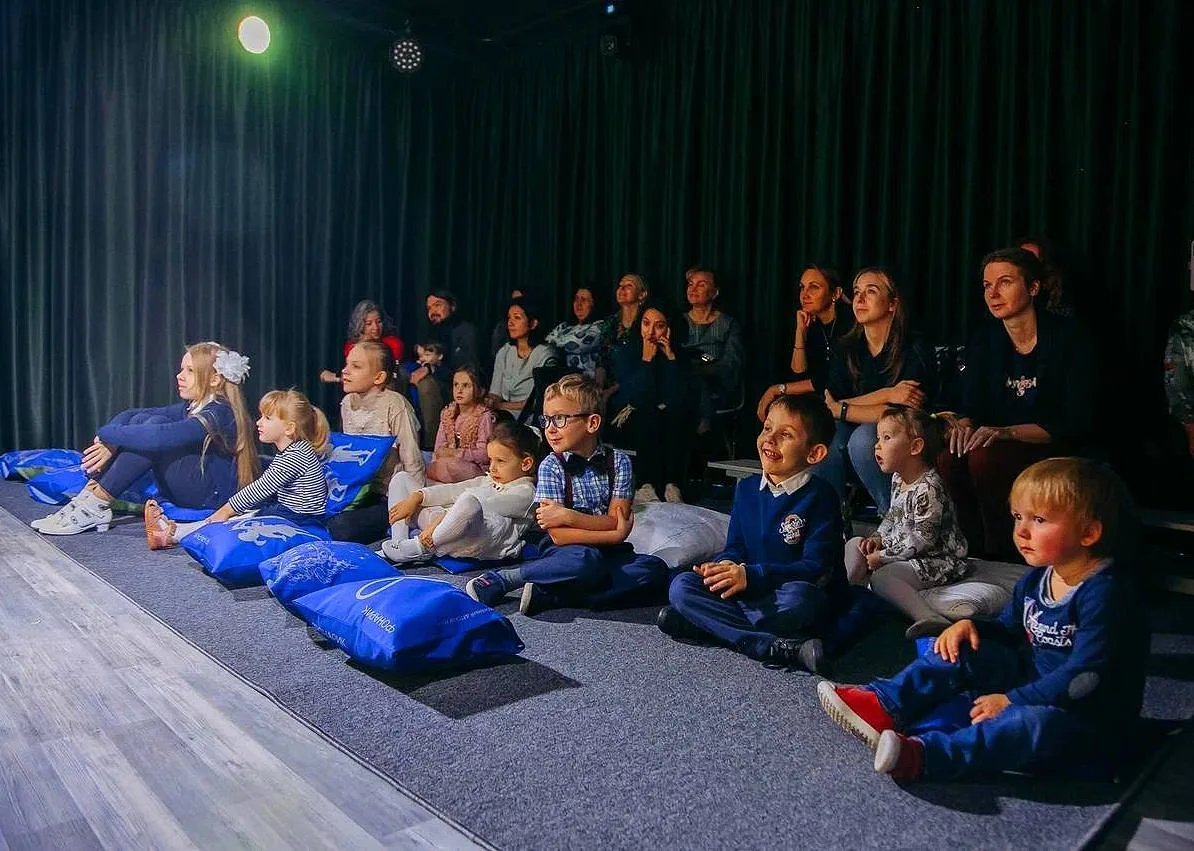 Детский театр в старинном замке 🎭  📍Культурное пространство «Дача Шаляпина», пр. Тореза, 8.  💵  от 1