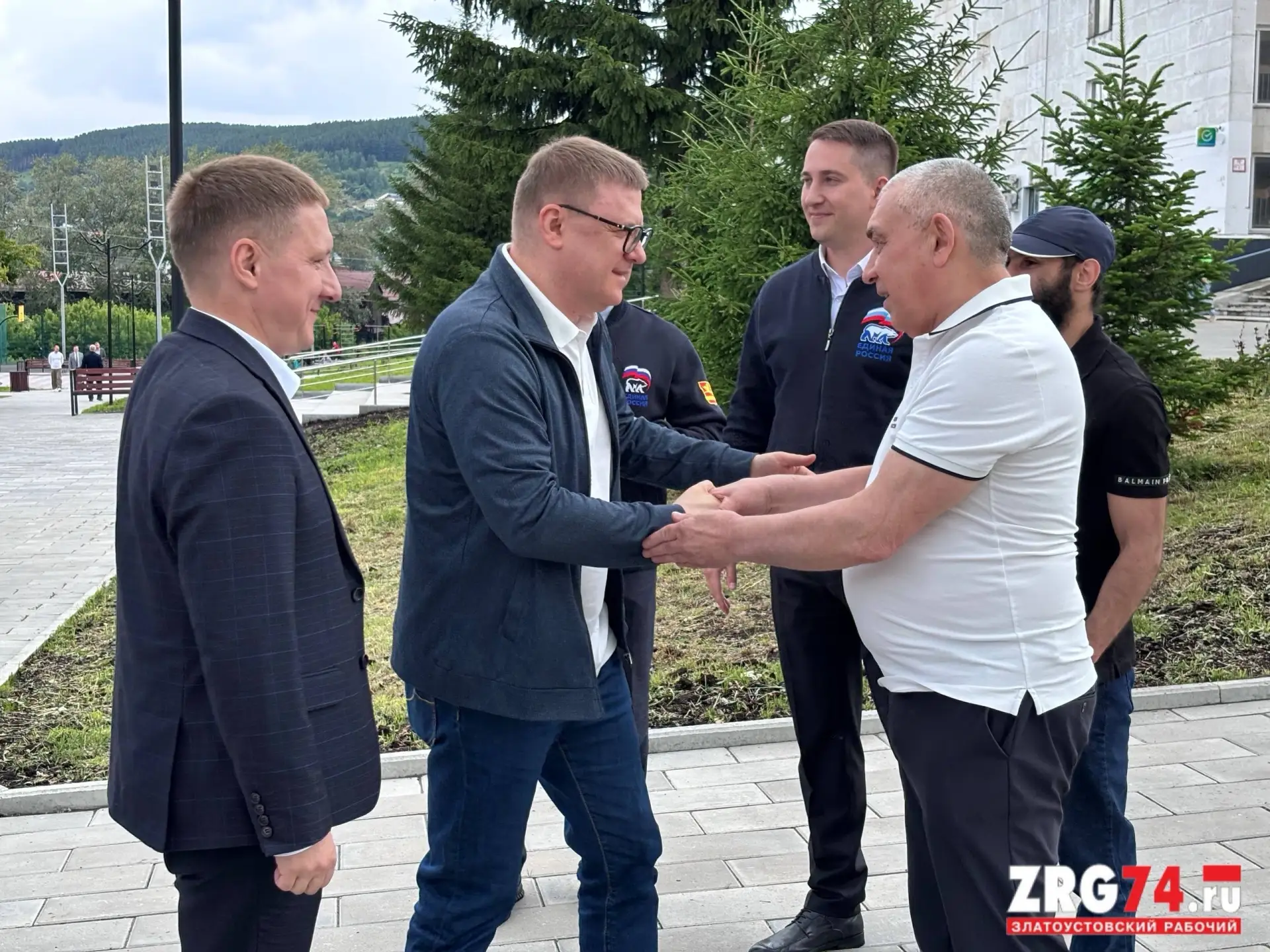 Губернатор Алексей Текслер посетил новый зал кикбоксинга в Златоусте 
 
Алексей Текслер оценил совре