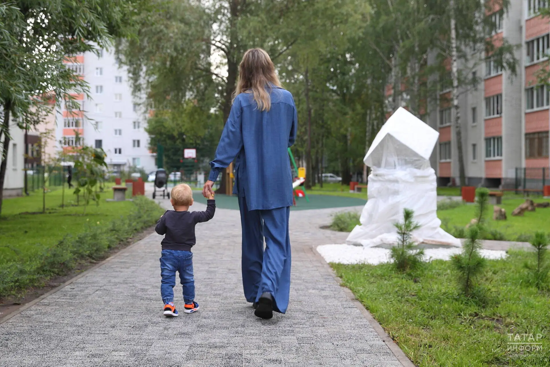 👨‍👩‍👧‍👦 Татарстанда күпбалалы гаиләләргә яңа түләү каралган

2026 елдан ике һәм аннан да күбрәк 