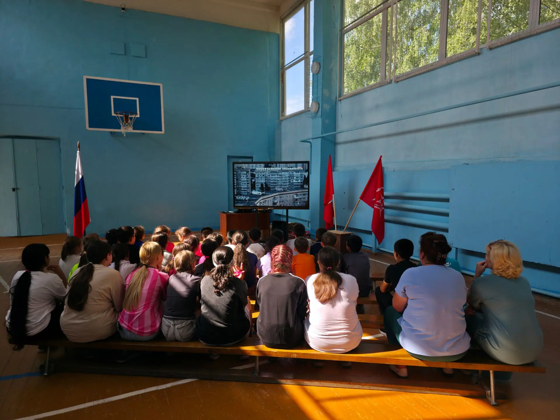 ​🎬 В нашем лагере прошёл показ важного фильма!
​Сегодня ребята из пришкольного лагеря посмотрели до