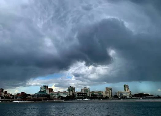 ⛈❗На Челябинскую область надвигается мощный шторм с градом

Синоптики прогнозируют сильные ливни, гр