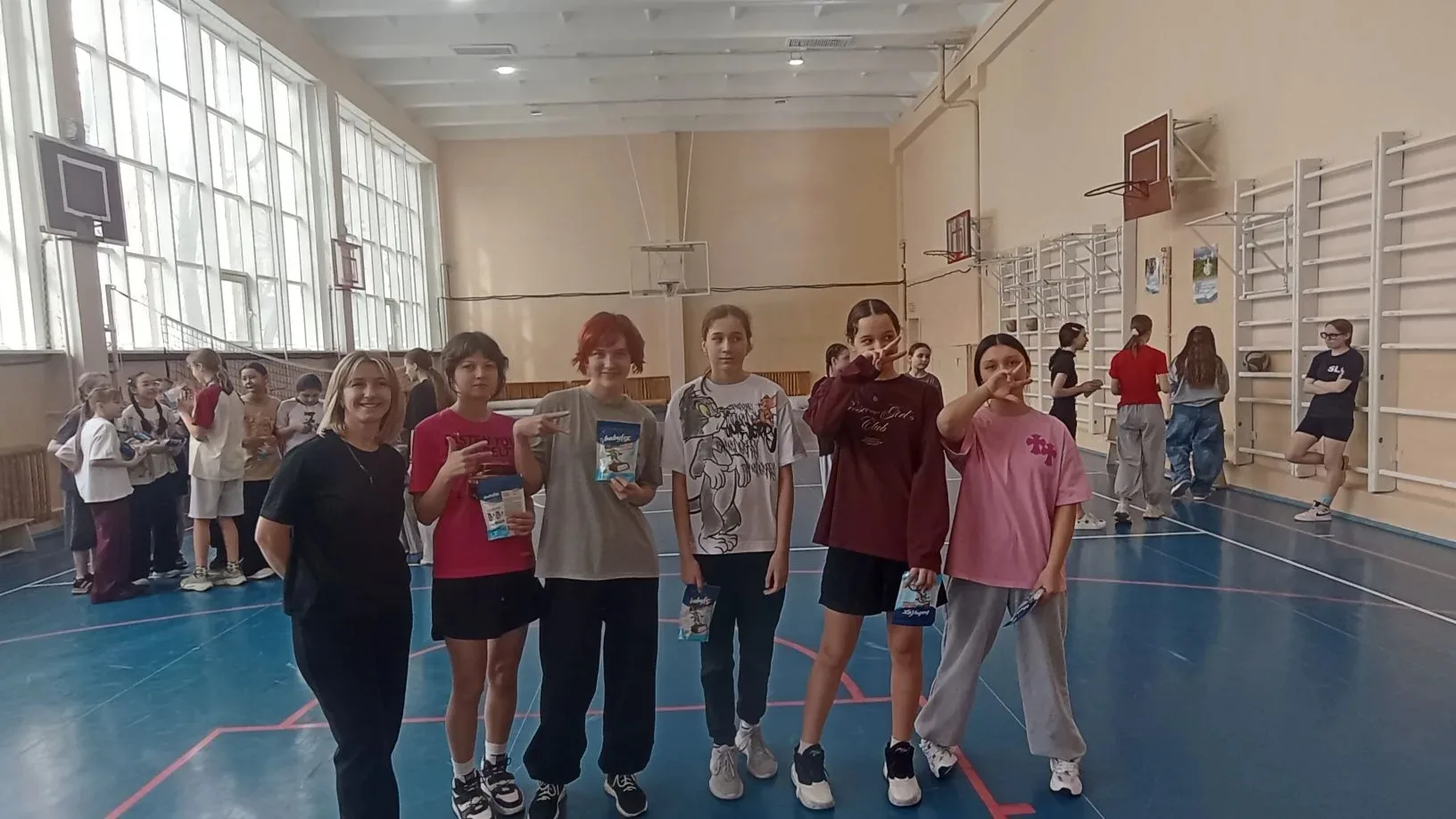 🤸На базе нашей школы с успехом прошло грандиозное спортивно-массовое мероприятие под названием "Ай д