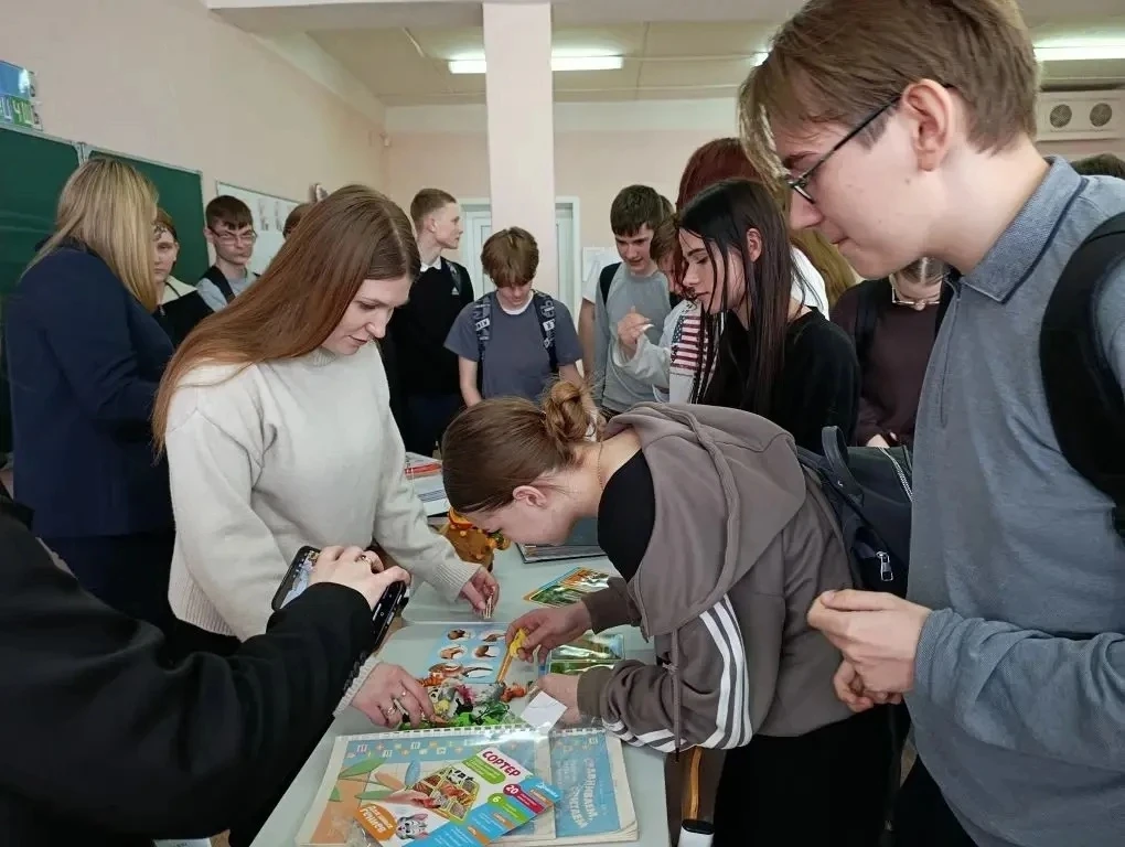 16 апреля на базе нашей школы была проведена ознакомительная экскурсия для студентов  Губернского ко
