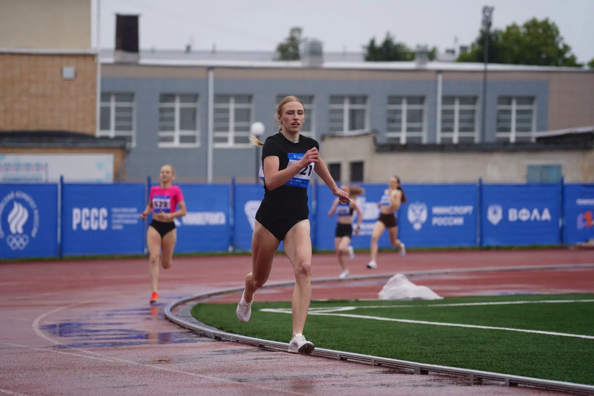 📸🏃‍♀️ Яркие моменты летнего студенческого чемпионата России в Смоленске!